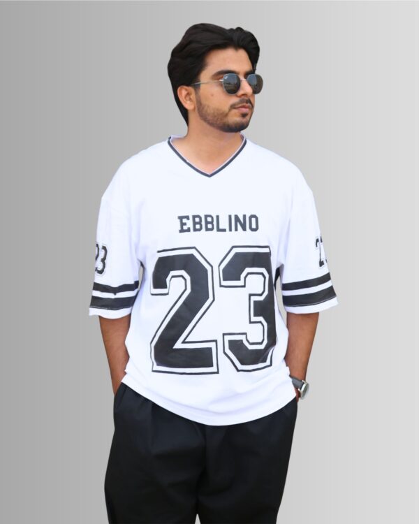 Ebblino BlancV – White V-Neck Baggy Shirt